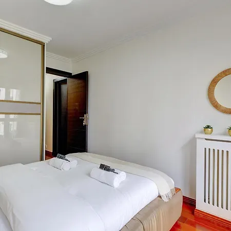 Appartamento 119-typical Near Republique Parigi